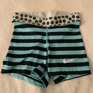 women’s XS striped and polka dot Nike Pros